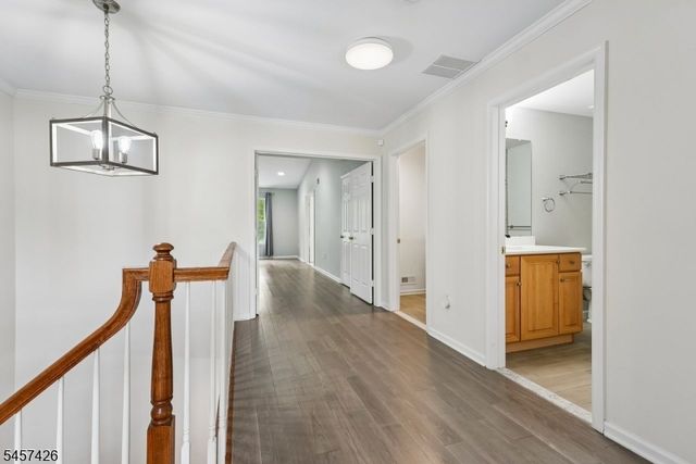 19 Jackson Ave, Montgomery Twp., NJ 08540