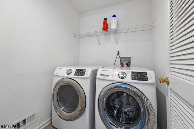 19 Jackson Ave, Montgomery Twp., NJ 08540