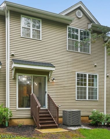 19 Jackson Ave, Montgomery Twp., NJ 08540