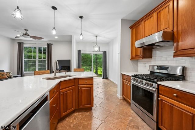 19 Jackson Ave, Montgomery Twp., NJ 08540