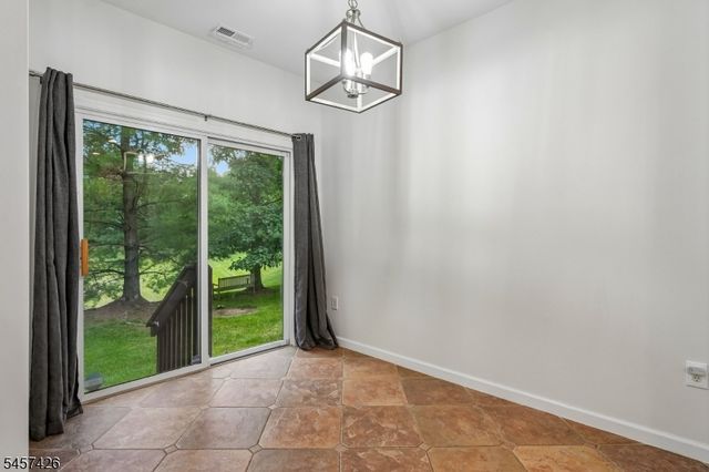 19 Jackson Ave, Montgomery Twp., NJ 08540