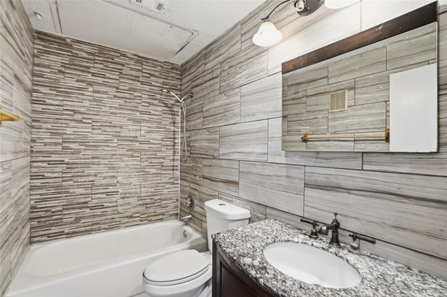 4115 Esters Road 712, Irving, TX 75038