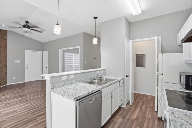 4115 Esters Road 712, Irving, TX 75038