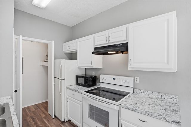 4115 Esters Road 712, Irving, TX 75038