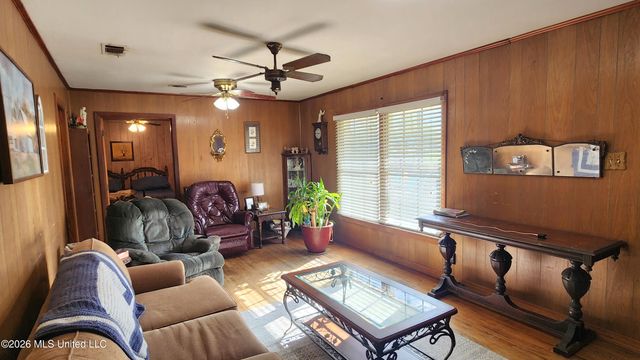 501 Ferriday Drive, Ridgecrest, LA 71334