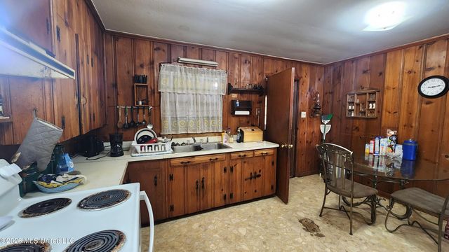 501 Ferriday Drive, Ridgecrest, LA 71334