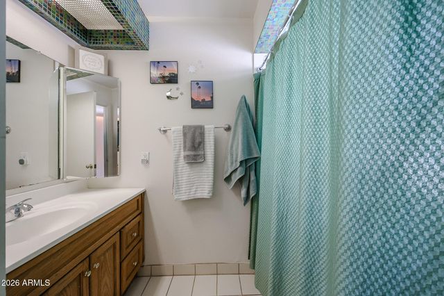 10410 N 7TH Place 2, Phoenix, AZ 85020