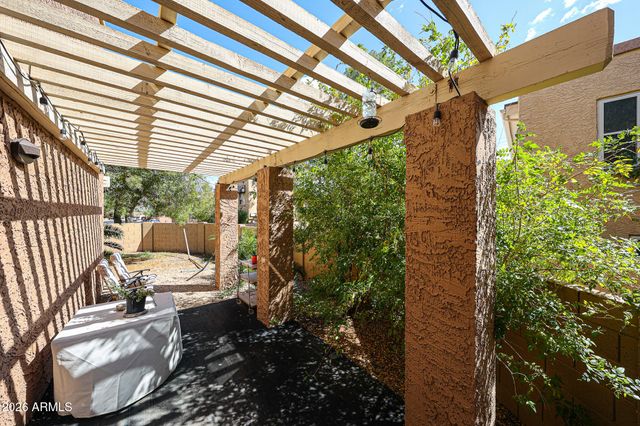 10410 N 7TH Place 2, Phoenix, AZ 85020