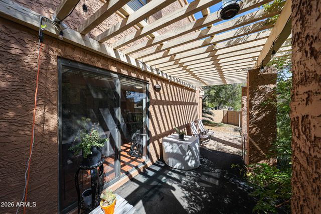 10410 N 7TH Place 2, Phoenix, AZ 85020