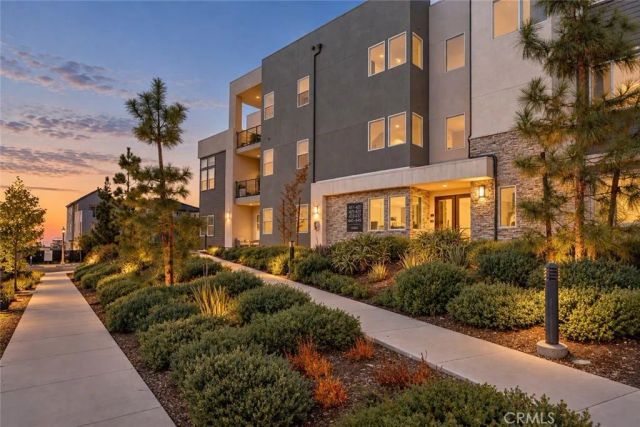 441 Sora, Irvine, CA 92618