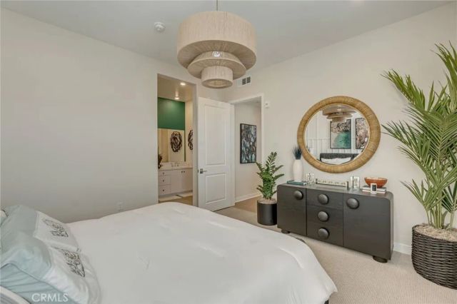 441 Sora, Irvine, CA 92618