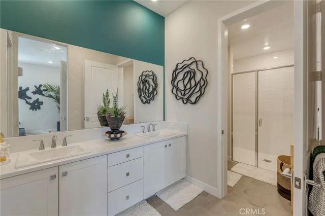 441 Sora, Irvine, CA 92618