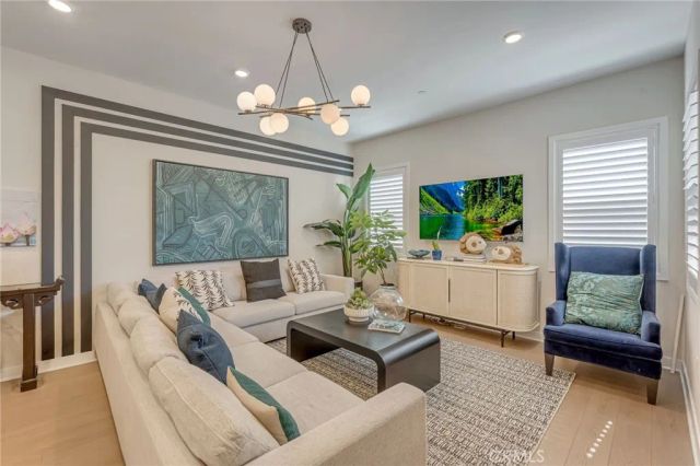 441 Sora, Irvine, CA 92618