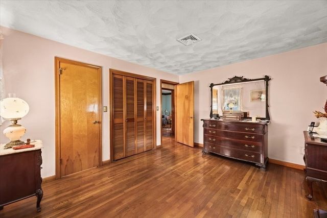 32 Colonial Drive, Taunton, MA 02780