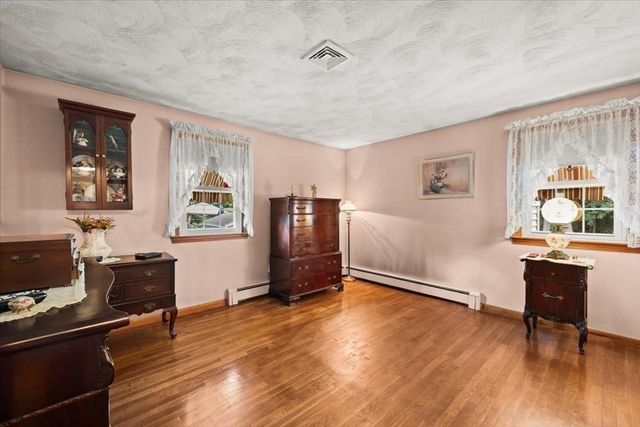 32 Colonial Drive, Taunton, MA 02780