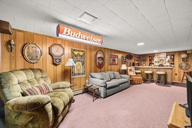 32 Colonial Drive, Taunton, MA 02780