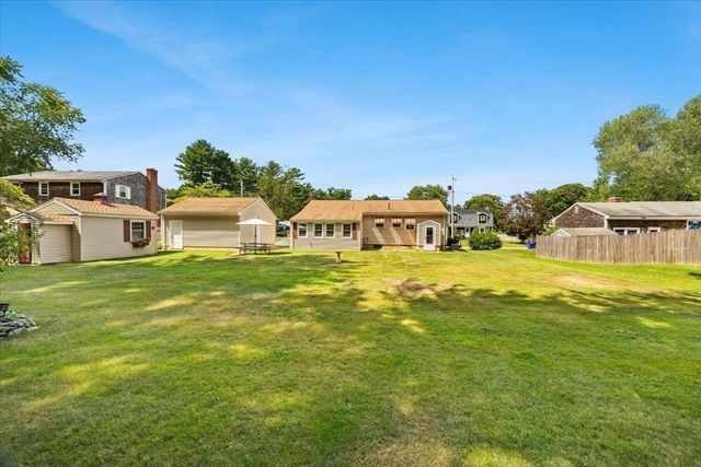 32 Colonial Drive, Taunton, MA 02780