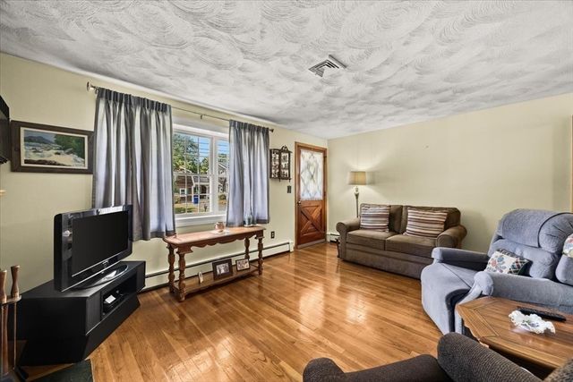 32 Colonial Drive, Taunton, MA 02780