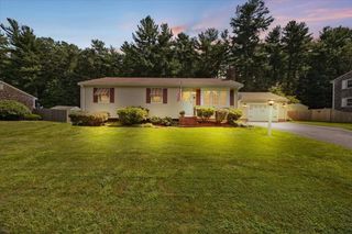 32 Colonial Drive, Taunton, MA 02780