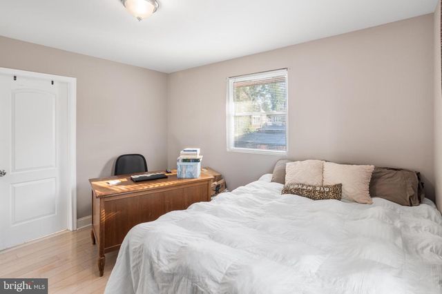 5219 W NORTH AVE, Baltimore, MD 21207