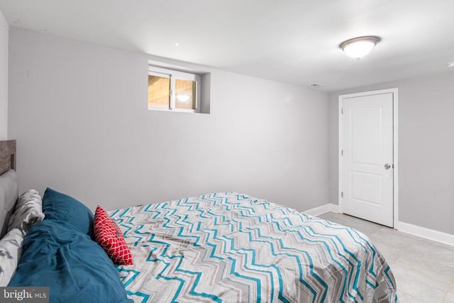 5219 W NORTH AVE, Baltimore, MD 21207