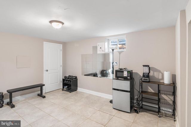 5219 W NORTH AVE, Baltimore, MD 21207