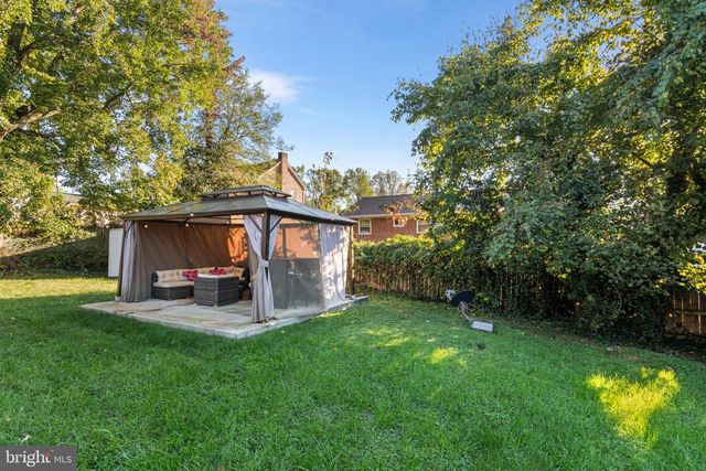 5219 W NORTH AVE, Baltimore, MD 21207