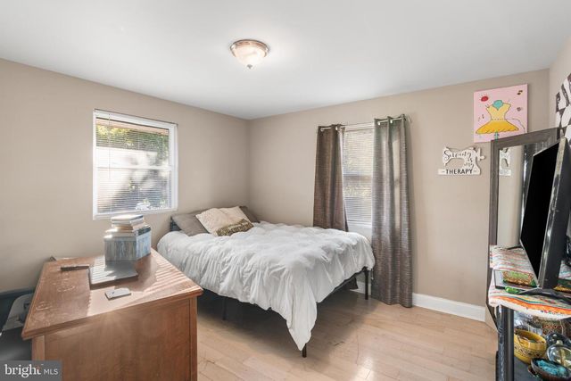 5219 W NORTH AVE, Baltimore, MD 21207