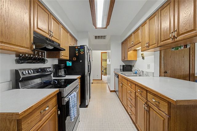312 Highland Drive, Englewood, OH 45322