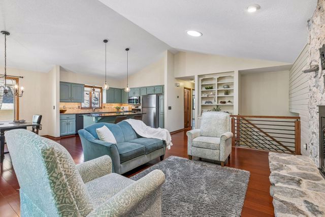 8648 Park Avenue, Saint Bonifacius, MN 55375