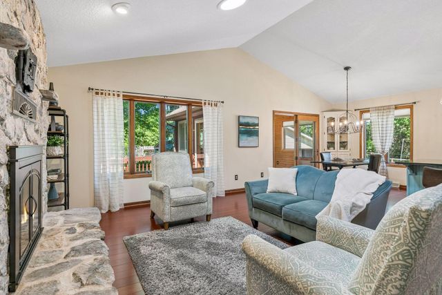 8648 Park Avenue, Saint Bonifacius, MN 55375