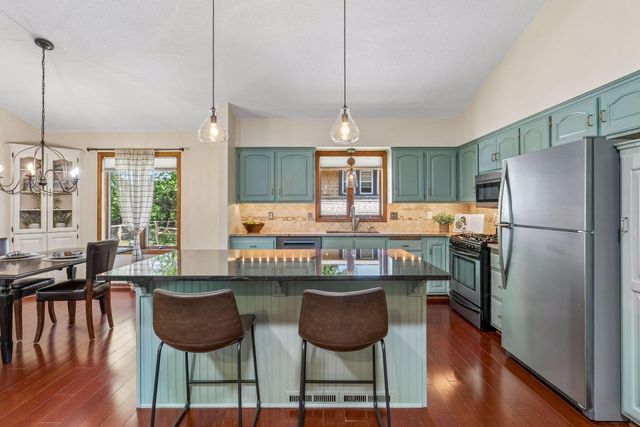 8648 Park Avenue, Saint Bonifacius, MN 55375