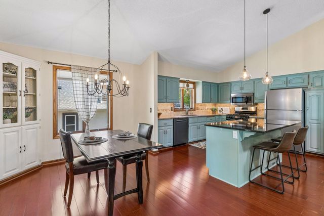 8648 Park Avenue, Saint Bonifacius, MN 55375