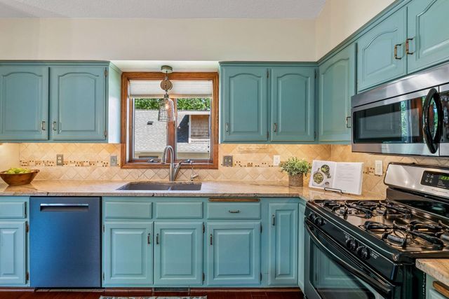 8648 Park Avenue, Saint Bonifacius, MN 55375