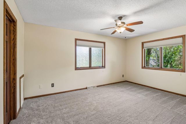 8648 Park Avenue, Saint Bonifacius, MN 55375