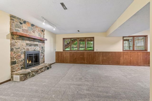8648 Park Avenue, Saint Bonifacius, MN 55375