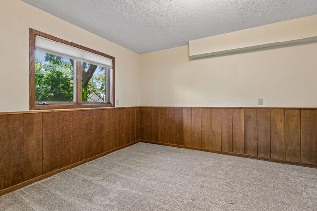 8648 Park Avenue, Saint Bonifacius, MN 55375