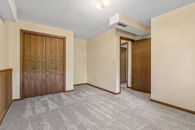8648 Park Avenue, Saint Bonifacius, MN 55375