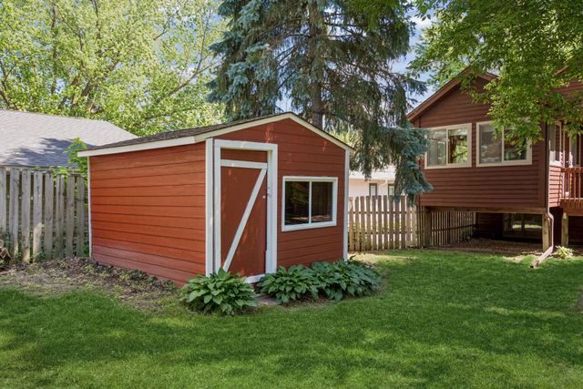 8648 Park Avenue, Saint Bonifacius, MN 55375