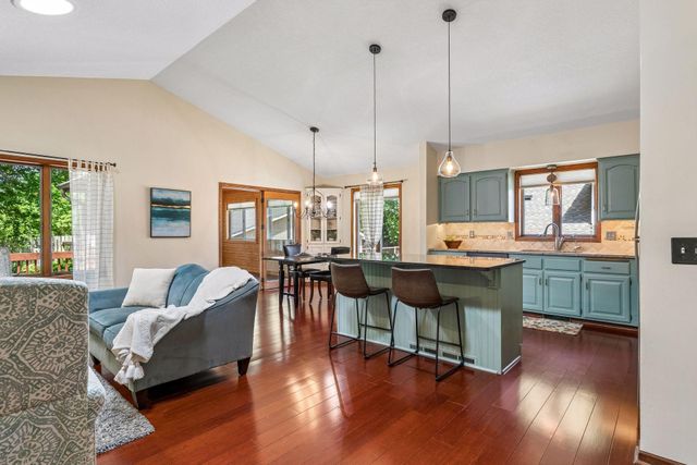 8648 Park Avenue, Saint Bonifacius, MN 55375