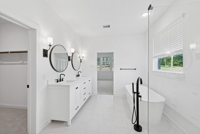 108 Roebuck Lane, New Waverly, TX 77358