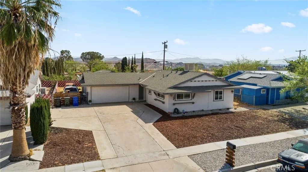 15713 Gazelle St, Victorville, CA 92395