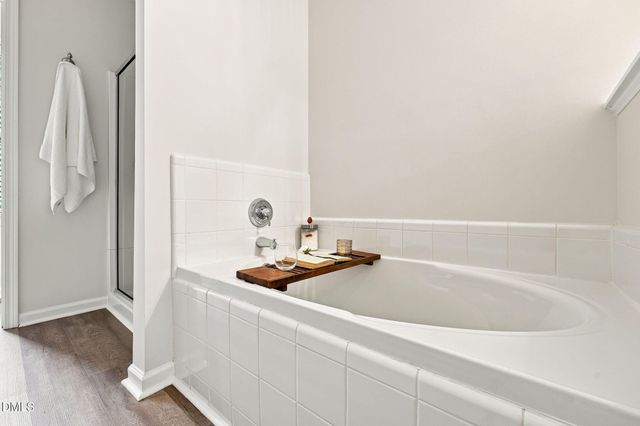 501 Nottinghill Walk, Apex, NC 27502