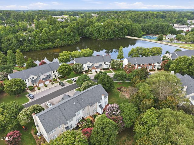501 Nottinghill Walk, Apex, NC 27502