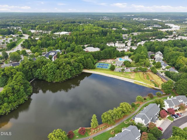 501 Nottinghill Walk, Apex, NC 27502