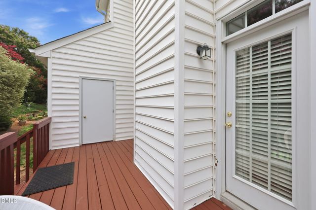 501 Nottinghill Walk, Apex, NC 27502