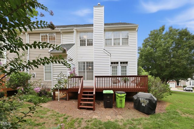 501 Nottinghill Walk, Apex, NC 27502