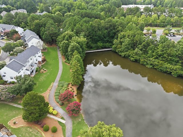 501 Nottinghill Walk, Apex, NC 27502