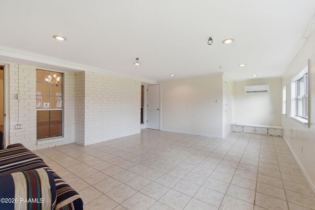 206 Persimmon Place, Lafayette, LA 70507