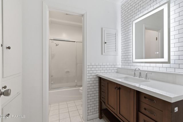 206 Persimmon Place, Lafayette, LA 70507